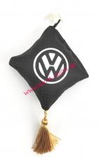 Подвеска "подушка"с логотипом Volkswagen экокожа на присоске 8х8 см